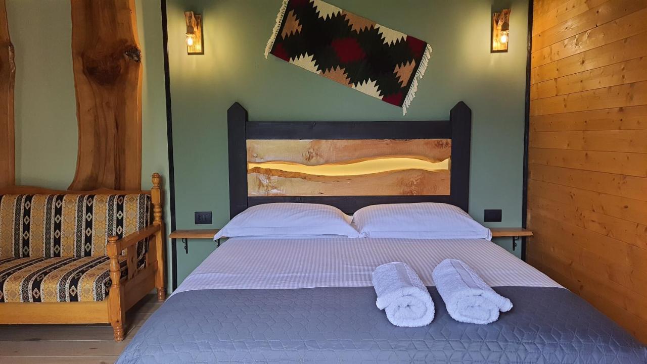 Room With Private Garden Shkoder Exterior photo